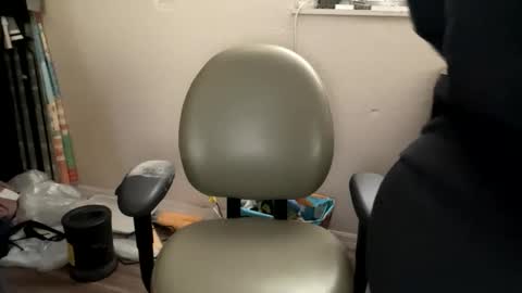 Ashley and Leon online show from March 30, 5:58 pm