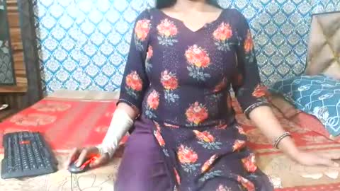 Divya online show from December 2, 8:19 am