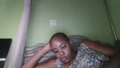 lovegal335 online show from December 15, 5:01 am