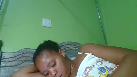 lovegal335 online show from May 24, 9:20 pm