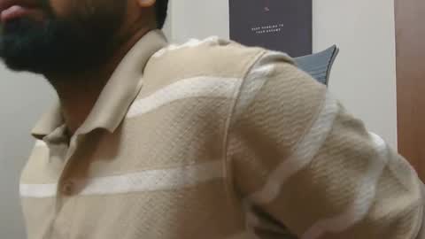 Snapshot of lovehairyindian chatting on November 30, 1:15 pm Indian hairy online show from November 30, 1:15 pm