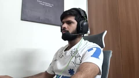 Snapshot of lovehairyindian chatting on May 26, 5:03 am Indian hairy online show from May 26, 5:03 am