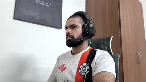 Snapshot of lovehairyindian chatting on June 10, 1:50 am Indian hairy online show from June 10, 1:50 am
