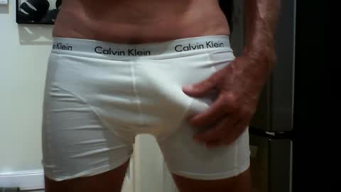 Snapshot of lovehairyone chatting on September 8, 4:06 pm lovehairyone online show from September 8, 4:06 pm