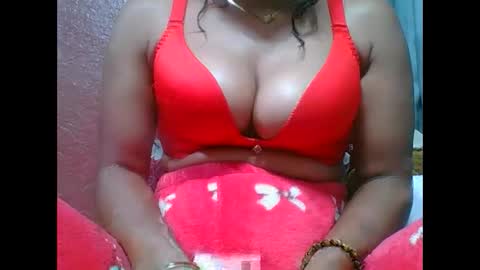 loveinlife750427 online show from October 16, 7:09 am