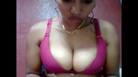 loveinlife750427 online show from December 4, 6:12 am