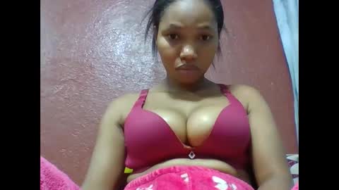 loveinlife750427 online show from March 13, 6:53 am