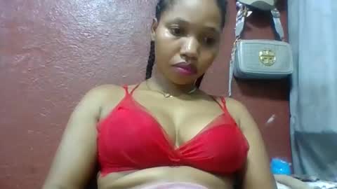 Snapshot of loveinlife750427 chatting on May 23, 2:43 pm loveinlife750427 online show from May 23, 2:43 pm