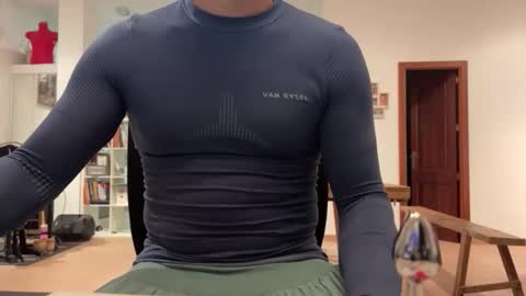 Loveisperfect online show from January 15, 6:55 pm