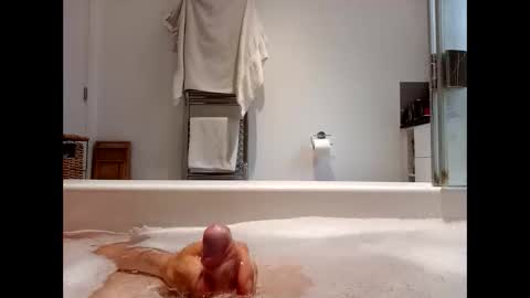 loveit448691 online show from April 9, 3:39 pm