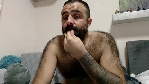 loveivat80 online show from December 12, 6:31 pm