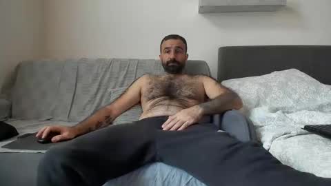 loveivat80 online show from October 5, 7:07 am