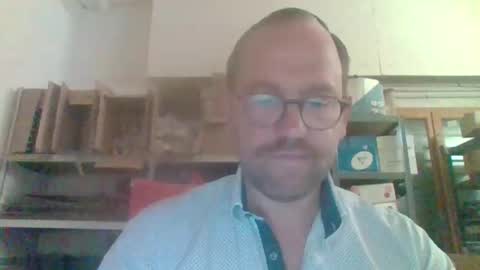 Snapshot of lovelick007 chatting on April 8, 8:03 am lovelick007 online show from April 8, 8:03 am