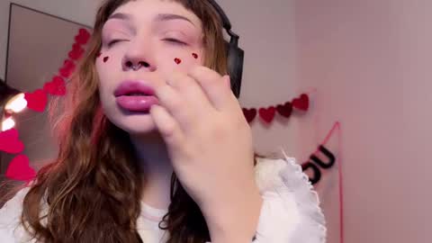 Elsa online show from February 14, 4:15 am