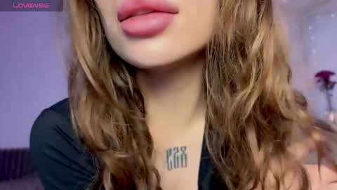 Elsa online show from November 21, 6:01 am