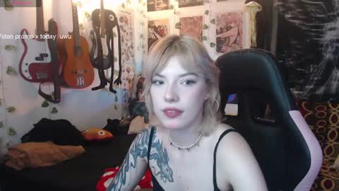 Cassie online show from June 26, 5:12 am
