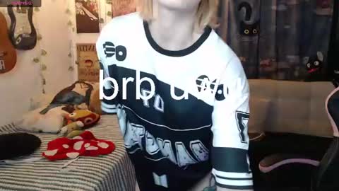 Cassie online show from July 6, 3:03 pm