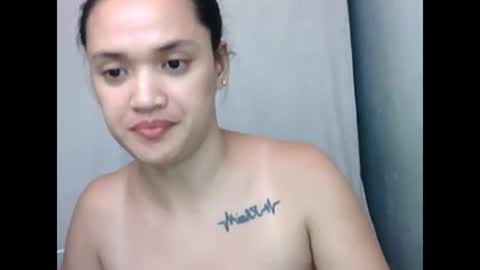 hearty2 Hey guys  Im Jess  online show from December 11, 12:44 pm