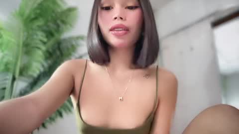 lovely_cittie18 online show from April 22, 3:09 am