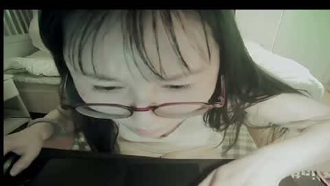 DANA KIM online show from March 23, 2:54 pm