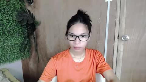 Snapshot of lovely_kimmyxx chatting on July 23, 2:42 am kimmy online show from July 23, 2:42 am