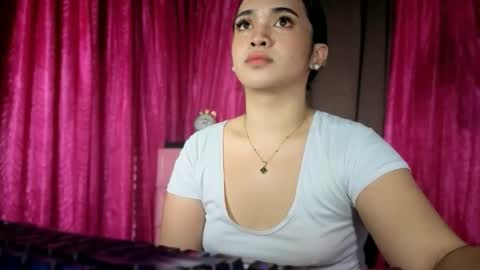 LOVE online show from December 14, 9:47 am