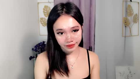 Snapshot of lovely_lianne chatting on April 23, 11:40 pm lovely_lianne online show from April 23, 11:40 pm