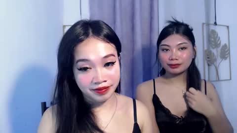 Snapshot of lovely_lianne chatting on May 4, 1:51 pm lovely_lianne online show from May 4, 1:51 pm