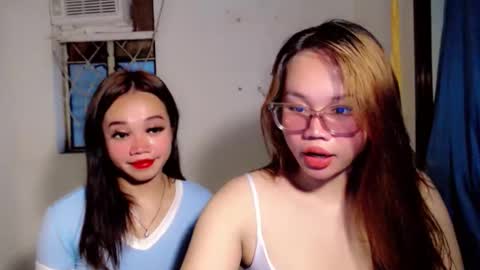 Snapshot of lovely_lianne chatting on June 4, 3:45 am lovely_lianne online show from June 4, 3:45 am