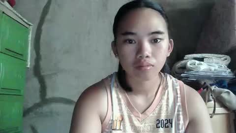 Snapshot of lovely_marie572336 chatting on March 29, 12:54 am lovely_marie572336 online show from March 29, 12:54 am