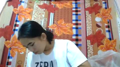 lovely_marie572336 online show from July 22, 3:04 pm