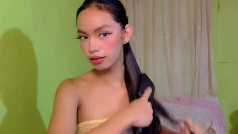 Snapshot of lovely_nephi_intown chatting on March 5, 3:19 pm lovely_nephi_intown online show from March 5, 3:19 pm