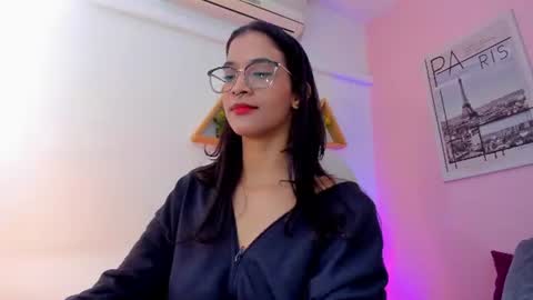 Snapshot of lovely_oliviaa chatting on June 15, 12:07 pm Olivia online show from June 15, 12:07 pm