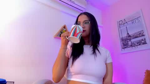 Olivia online show from July 4, 12:11 pm