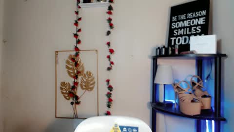 KATE online show from April 20, 6:16 am