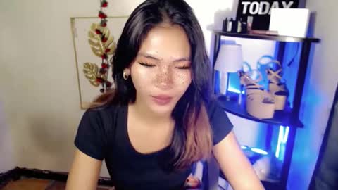 KATE online show from April 21, 2:56 pm