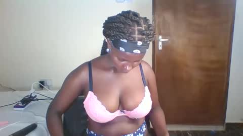 Snapshot of lovely_princes1 chatting on January 29, 11:14 pm I am witty online show from January 29, 11:14 pm