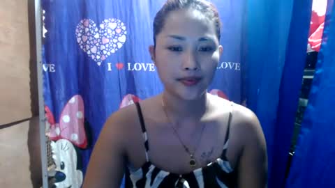 Snapshot of lovely_singlemom chatting on July 22, 2:58 am ask me dear online show from July 22, 2:58 am