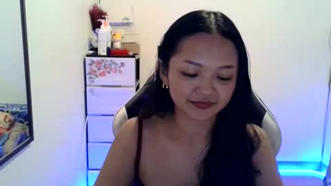 lovely_slutty online show from December 16, 3:06 pm
