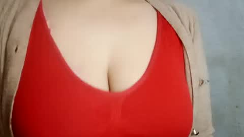 katrina follow me guys online show from February 13, 3:18 am