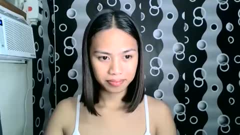 lovely_yvoneslutty online show from September 10, 7:41 am