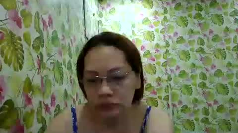 Snapshot of lovelyasiancutie chatting on June 28, 9:43 pm lovelyasiancutie online show from June 28, 9:43 pm