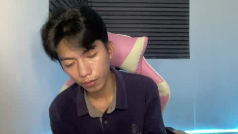 lovelyboy_jm online show from July 8, 5:34 am