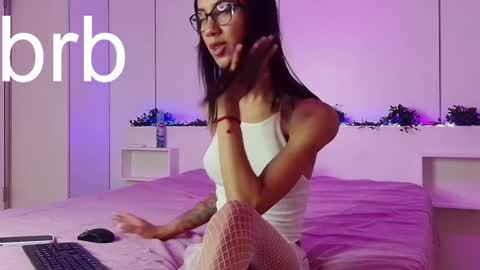 lovelycaroll online show from February 23, 12:27 pm