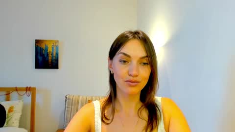 Snapshot of lovelyeemia chatting on December 23, 10:21 am Mia online show from December 23, 10:21 am