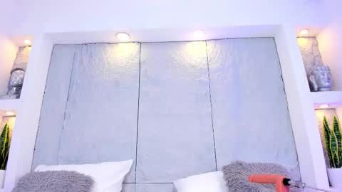 Lovely online show from March 11, 5:52 pm