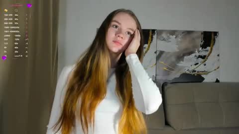 lovelygracee online show from September 22, 5:15 pm