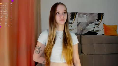 lovelygracee online show from October 4, 11:52 am