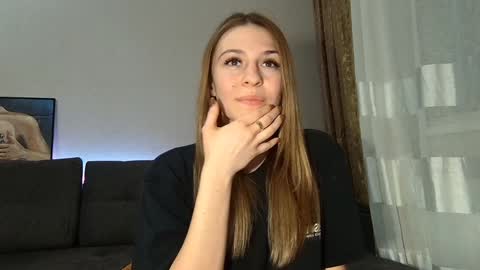 Kate only online show from February 8, 1:44 pm