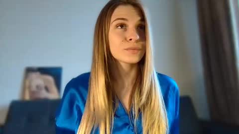 Kate only online show from March 10, 11:10 am